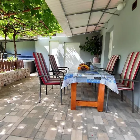 Holiday home Fuer 4 Personen Ca 40 Qm In Sijana, Istrien Istrische Riviera